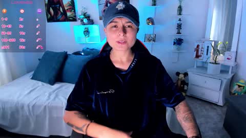 Zury Ramirez online show from 12/20/25, 07:10