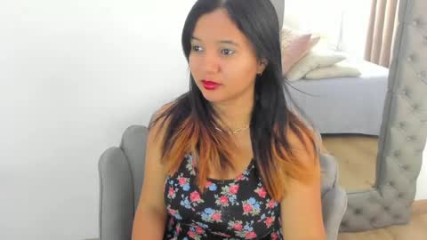 Im Zusan My schedule is from 1030pm to 430 am colombian time online show from 04/24/26, 09:28