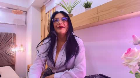 Snapshot of zuzana21 chatting on 05/16/26, 12:59 Zuzana21 online show from 05/16/26, 12:59