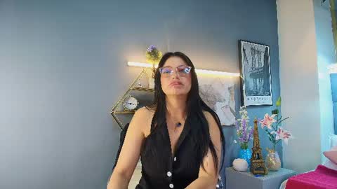 Snapshot of zuzana21 chatting on 06/11/26, 06:50 Zuzana21 online show from 06/11/26, 06:50