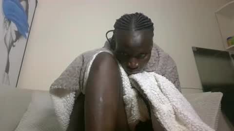 Snapshot of zxeusy_k chatting on 03/31/26, 12:01 zxeusy_k online show from 03/31/26, 12:01