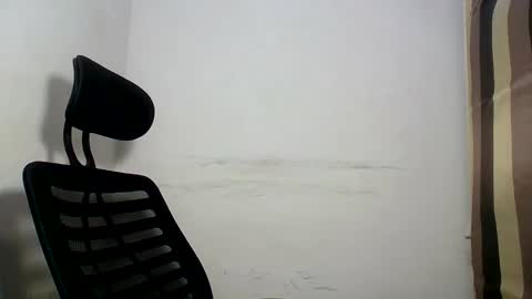 Snapshot of zyeii chatting on 09/29/25, 07:19 sweet lylia online show from 09/29/25, 07:19