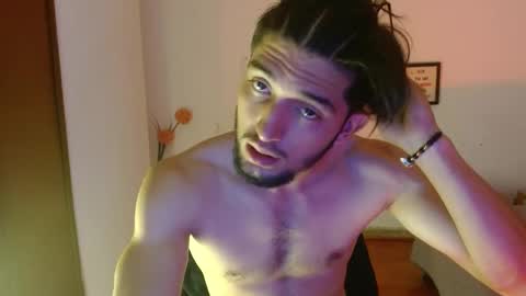 Snapshot of zyon_benet1 chatting on 10/07/25, 01:41 Zyon online show from 10/07/25, 01:41