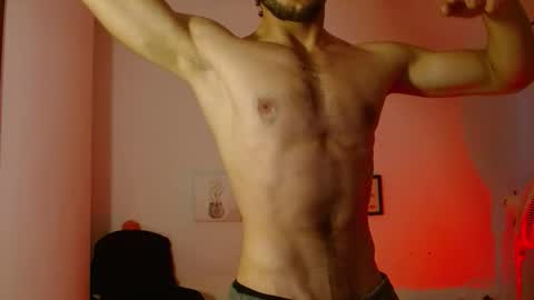 Snapshot of zyon_benet1 chatting on 10/15/25, 02:39 Zyon online show from 10/15/25, 02:39