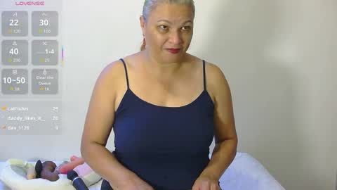 Snapshot of zyra_vex chatting on 05/17/26, 10:39 Zyra Vex online show from 05/17/26, 10:39