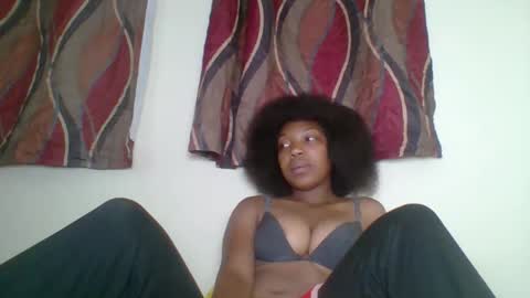 zyraelle_01 online show from 04/21/26, 02:37