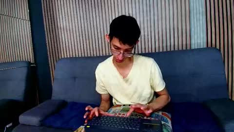 Zyro Nigth online show from 12/04/25, 09:45