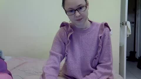 Zyuhre online show from 02/17/25, 09:30