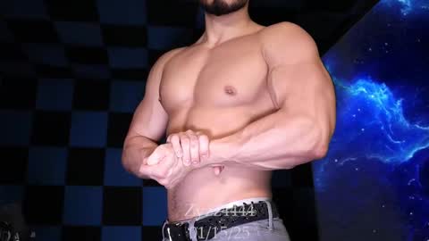 Snapshot of zyzz4444 chatting on 01/15/25, 11:08 Greek God online show from 01/15/25, 11:08