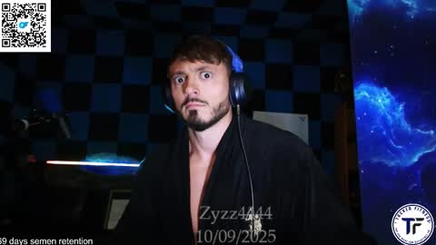 Snapshot of zyzz4444 chatting on 10/10/25, 12:15 Greek God online show from 10/10/25, 12:15