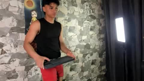 zyzz_1812 online show from 02/14/26, 07:16