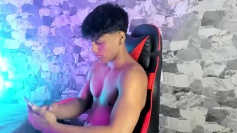 zyzz_1812 online show from 04/21/26, 04:41