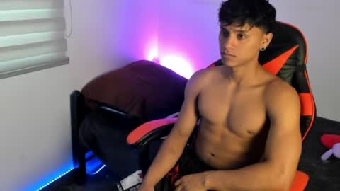 zyzz_1812 online show from 06/06/26, 08:57