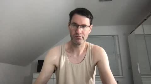 Snapshot of zzz123_cam chatting on 01/05/25, 04:38 zzz123_cam online show from 01/05/25, 04:38