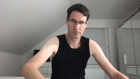 Snapshot of zzz123_cam chatting on 09/16/25, 02:40 zzz123_cam online show from 09/16/25, 02:40