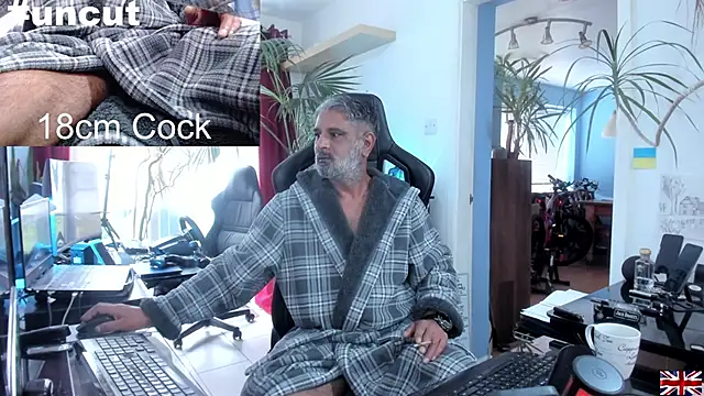 OnlineBossUK online show from 03/22/25, 04:04