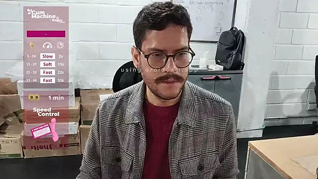 Snapshot of AndyHepburn chatting on 10/30/25, 02:18 AndyHepburn online show from 10/30/25, 02:18