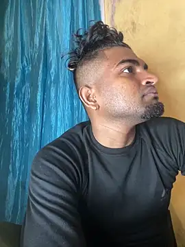 Snapshot of IviedWaster chatting on 12/18/24, 12:32 IviedWaster online show from 12/18/24, 12:32