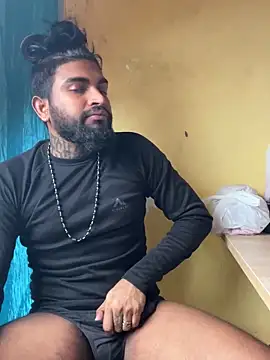 Snapshot of IviedWaster chatting on 03/11/25, 12:44 IviedWaster online show from 03/11/25, 12:44