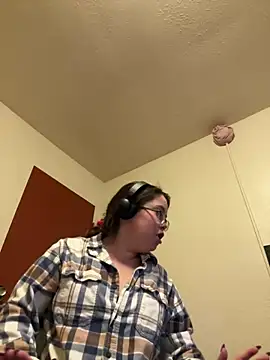 LacieStar online show from 12/06/24, 09:02