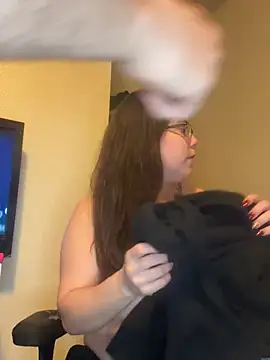 LacieStar online show from 12/16/24, 02:04