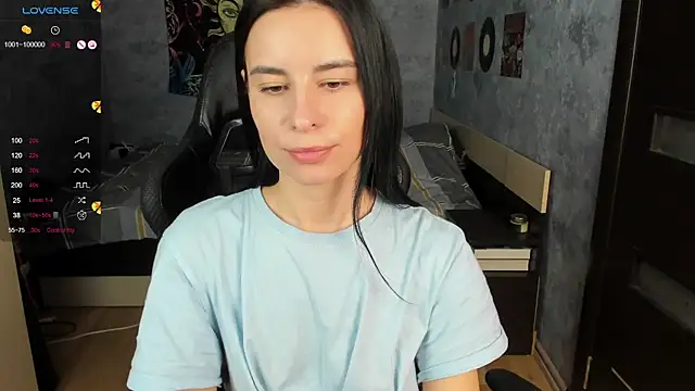 Horny Nikki  online show from 12/13/24, 06:21