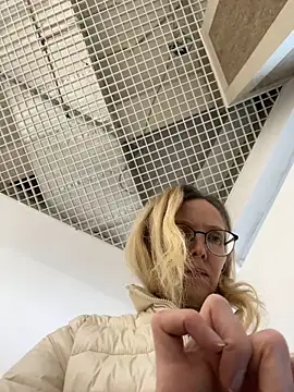 angelmommu online show from 02/02/25, 12:02