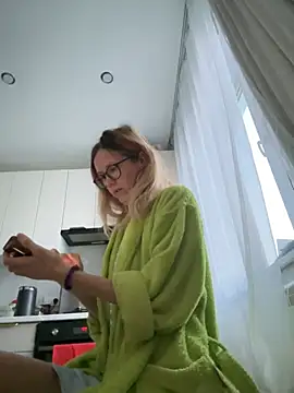 angelmommu online show from 02/09/25, 04:36