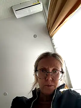 angelmommu online show from 10/02/25, 07:15