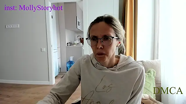 angelmommu online show from 04/22/26, 06:49