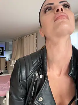 Helena Karel online show from 01/19/25, 03:42