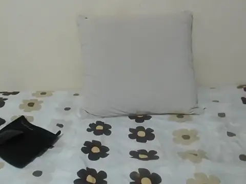 Snapshot of queen__ebony chatting on 03/15/25, 06:54 queen ebony online show from 03/15/25, 06:54