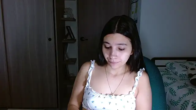 mia  lopez  online show from 12/15/25, 11:20