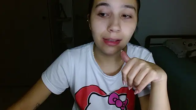 Snapshot of mia__lopez_ chatting on 02/27/26, 03:28 mia lopez online show from 02/27/26, 03:28