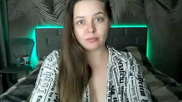 uliastar online show from 01/28/25, 10:56