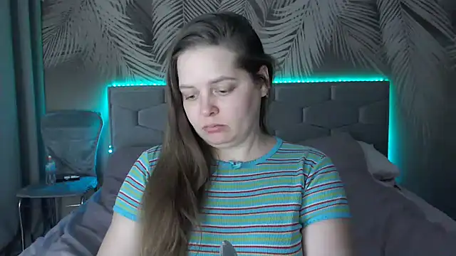 uliastar online show from 02/13/25, 01:37