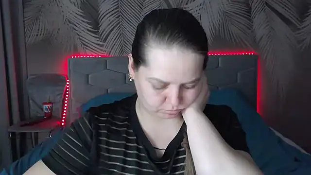 uliastar online show from 02/24/25, 01:21