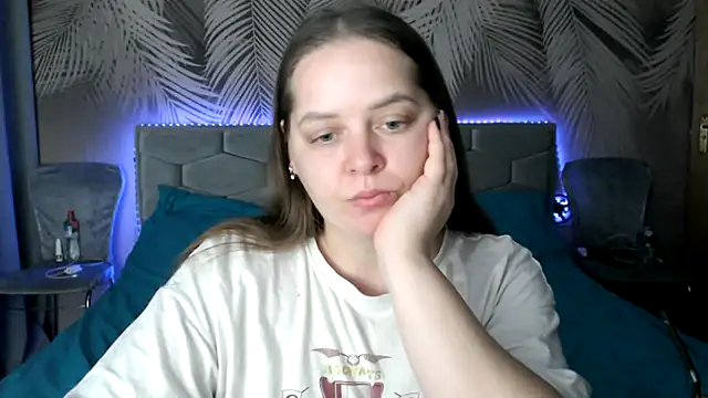 uliastar online show from 11/28/25, 09:23