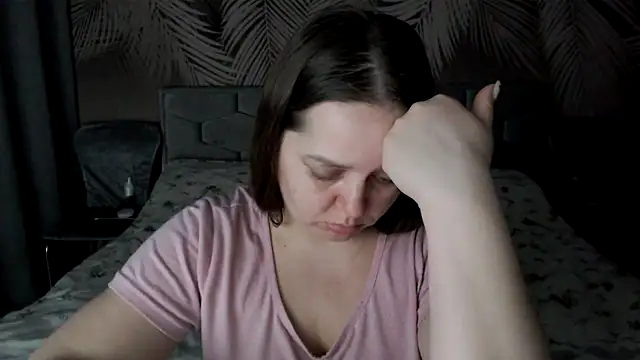 uliastar online show from 02/16/26, 08:21