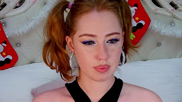 Snapshot of TinaBrook chatting on 01/13/25, 07:54 TinaBrook online show from 01/13/25, 07:54