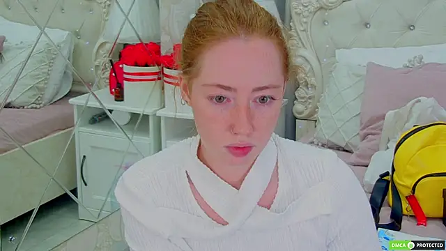Snapshot of TinaBrook chatting on 09/16/25, 04:02 TinaBrook online show from 09/16/25, 04:02