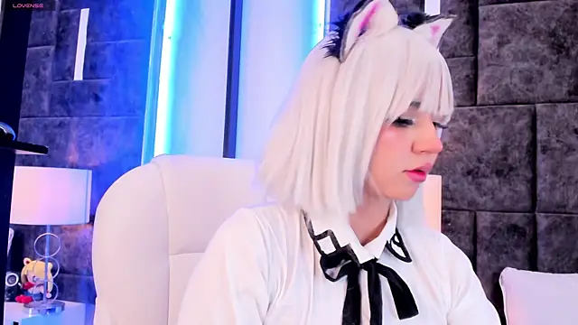 Snapshot of Petit-Rosse chatting on 12/10/24, 11:40 Petit-Rosse online show from 12/10/24, 11:40