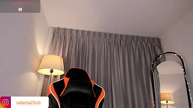 valeriia25  online show from 12/10/24, 11:19