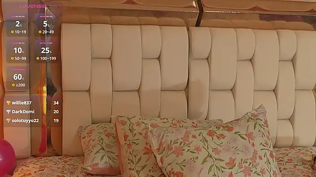 kinkylittlegirll online show from 04/23/26, 02:57