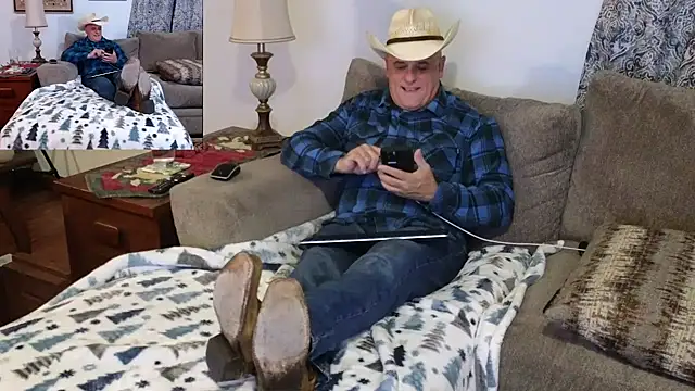 Foxhunt99 online show from 12/02/24, 02:09