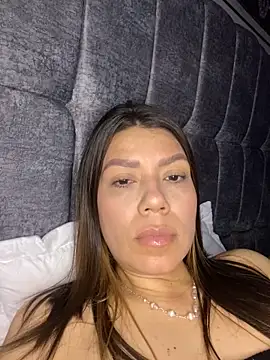 martina contreras online show from 11/09/25, 02:04