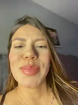 Snapshot of martina_contreras chatting on 07/19/26, 01:26 martina contreras online show from 07/19/26, 01:26