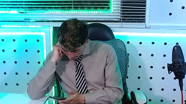 Darko0717 online show from 09/26/25, 11:36