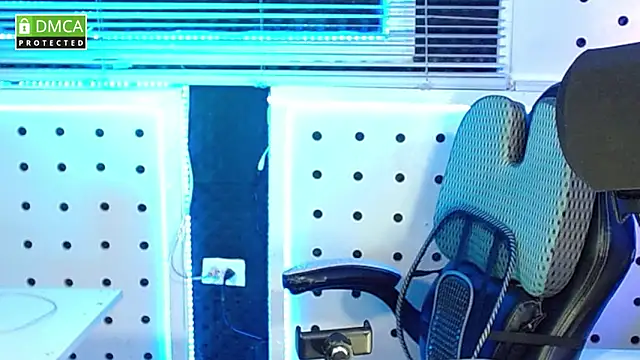 Darko0717 online show from 10/13/25, 11:43