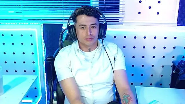 Darko0717 online show from 11/13/25, 01:54